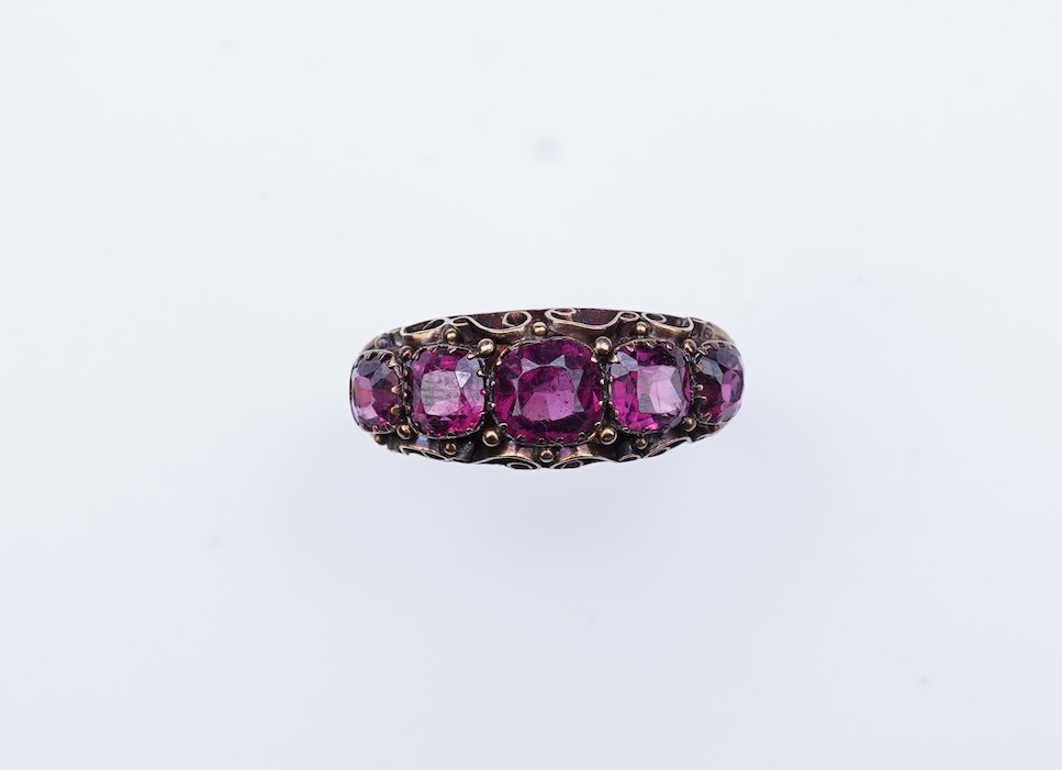 A five-stone garnet ring, early 20th century